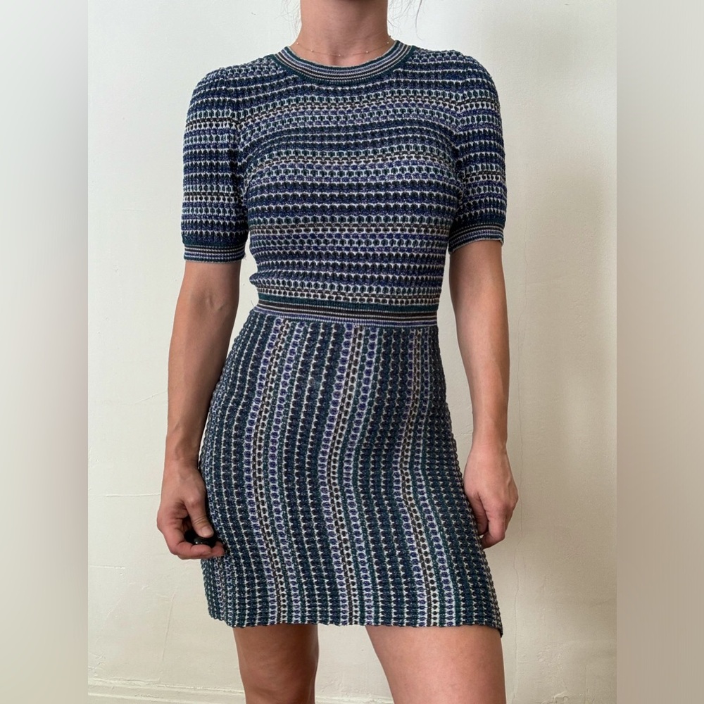 FREE PEOPLE knit dress -short sleeve mini multi blue - size small